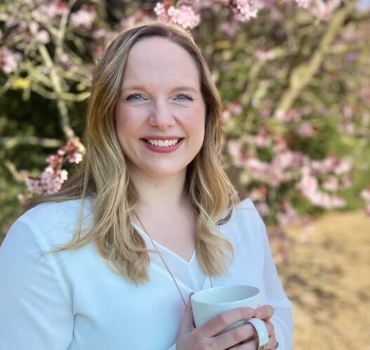 Helen Bennett - The Transition Coach